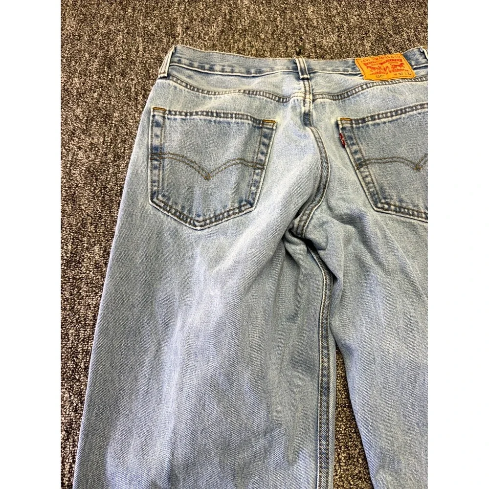Levis 550 Jeans Mens 32x32 Blue Denim Cotton Relaxed Fit Straight Leg Light Wash